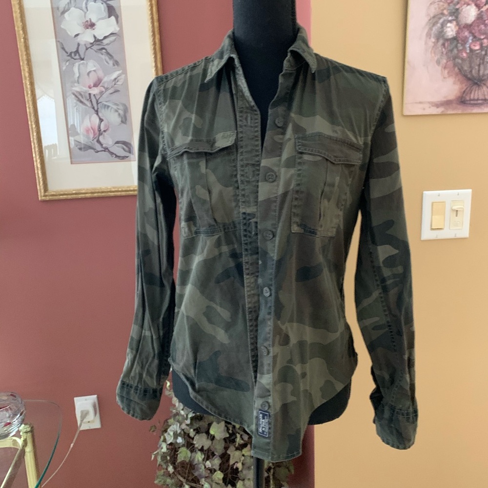 A&F camo button down shirt